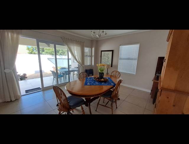 3 BEDROOM HOUSE FOR SALE IN PORT OWEN